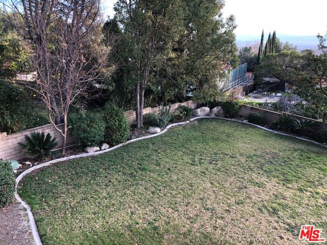 10723 Ridge Canyon Road, Rancho Cucamonga CA: https://media.crmls.org/mediaz/255d9123-37af-496b-9eab-3d5cd41712a1.jpg