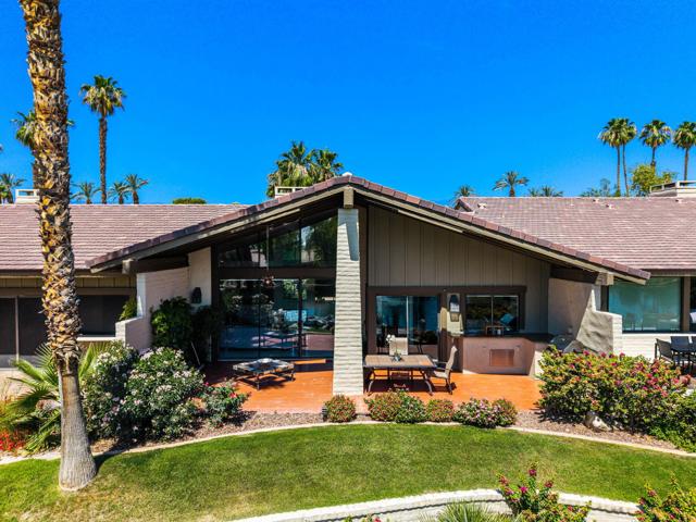 162 Lost River Drive, Palm Desert CA: https://media.crmls.org/mediaz/255dcf6b-8722-45a2-81a7-827963b9124c.jpg