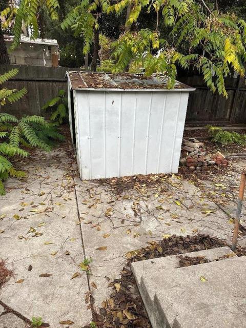 417 E Saint James Street, San Jose CA: https://media.crmls.org/mediaz/255de26c-a4d1-4688-b64a-d2fd5b049a6f.jpg