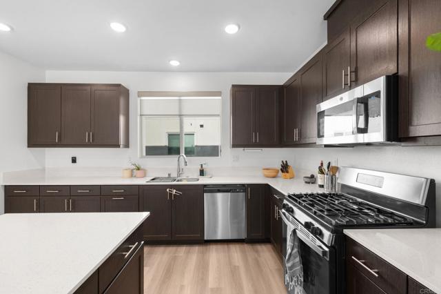 Detail Gallery Image 22 of 65 For 5485 Seacliff Pl #106,  San Diego,  CA 92154 - 3 Beds | 2 Baths