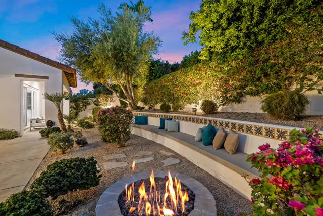 50831 Cereza, La Quinta CA: https://media.crmls.org/mediaz/255f32ac-3f72-40c1-bb80-343ecf4cc25e.jpg