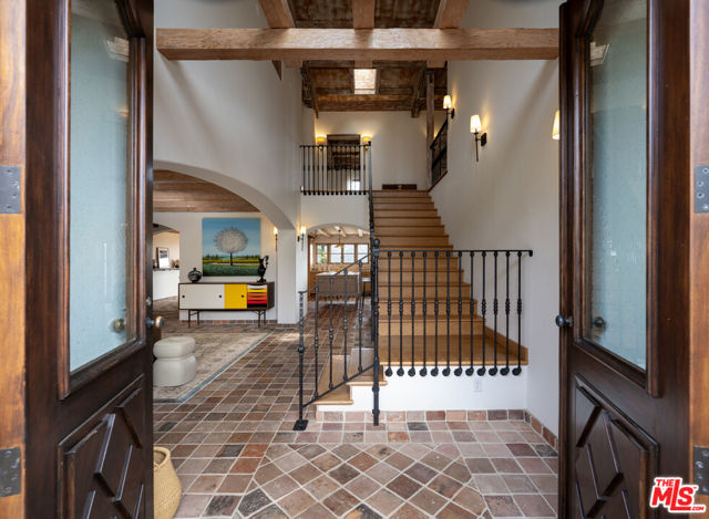 791 Nyes Place, Laguna Beach CA: https://media.crmls.org/mediaz/255f422a-05f0-438b-bbd5-2de85744efa6.jpg