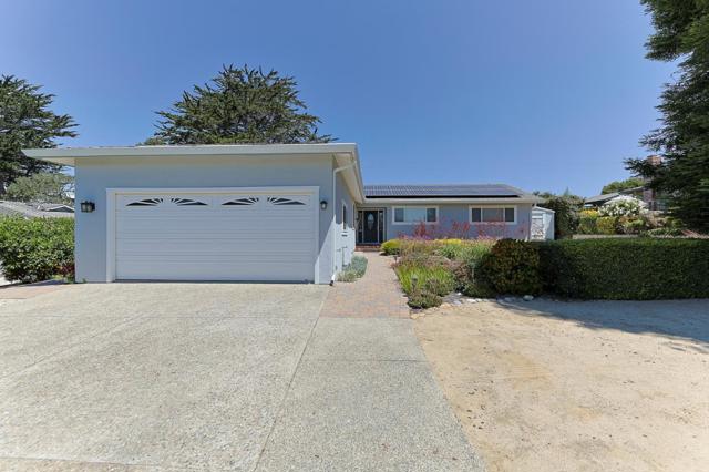 9355 Holly Oak Way, Salinas CA: https://media.crmls.org/mediaz/255f511e-2005-4901-8ff3-497734f875e4.jpg