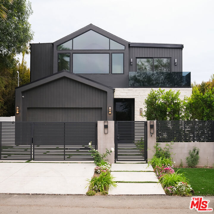 15602 Morrison Street — Contemporary
