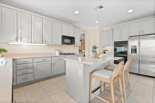 Detail Gallery Image 10 of 36 For 33360 Barrington, Temecula,  CA 92592 - 5 Beds | 3 Baths