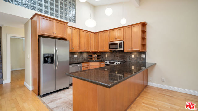 5901 Canterbury Drive, 21 photo 15
