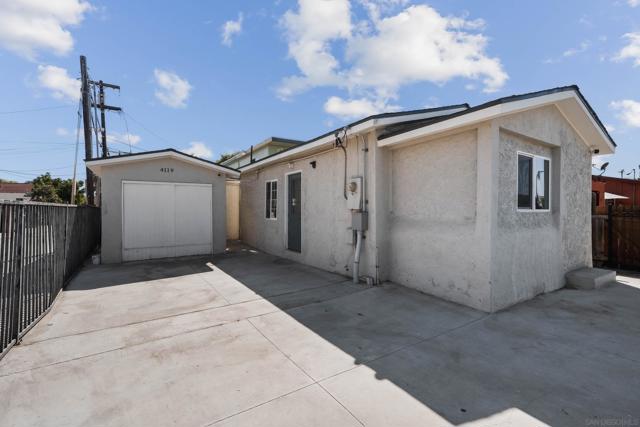 4119 Orange Ave, San Diego CA: https://media.crmls.org/mediaz/256141e0-ea39-4aee-bde2-fa9823f7c9ab.jpg