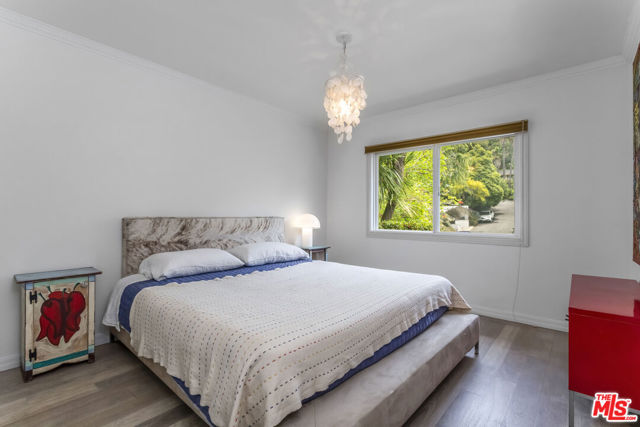 6570 Lakeridge Road, Los Angeles CA: https://media.crmls.org/mediaz/256172f5-e369-4ebe-aa61-d93896a18f7b.jpg