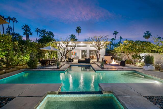 217 E Mesquite Avenue, Palm Springs, CA 92264