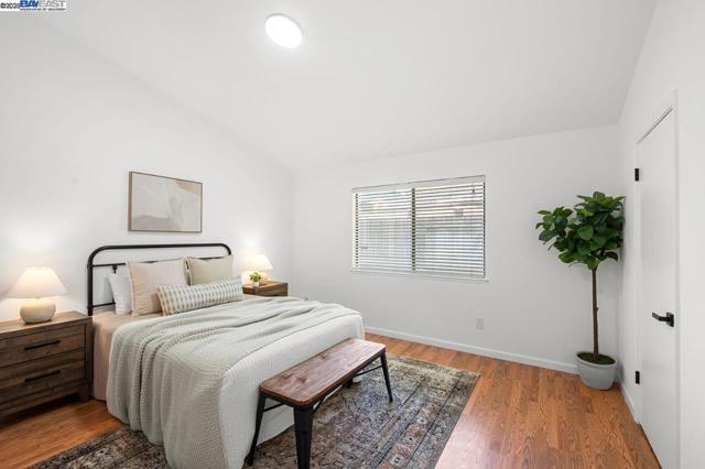 5917 Pine Vista Way, Elk Grove CA: https://media.crmls.org/mediaz/25643965-6ed9-4246-a069-5024163f465d.jpg