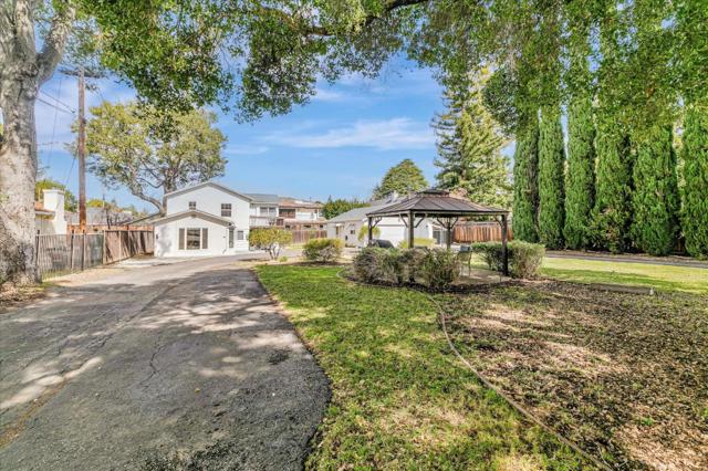 Image 18 of 30 For 871 Manor Way