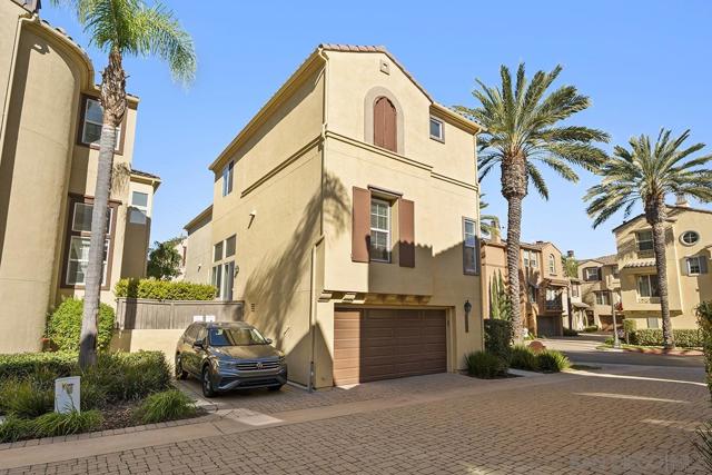 2788 Villas Way, San Diego CA: https://media.crmls.org/mediaz/25656b88-83a4-4322-9775-5f853f7e03d1.jpg