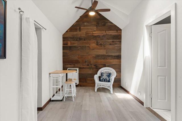 900 Lakeside Drive, Felton CA: https://media.crmls.org/mediaz/25657944-a851-467f-aa45-431f6a57084f.jpg