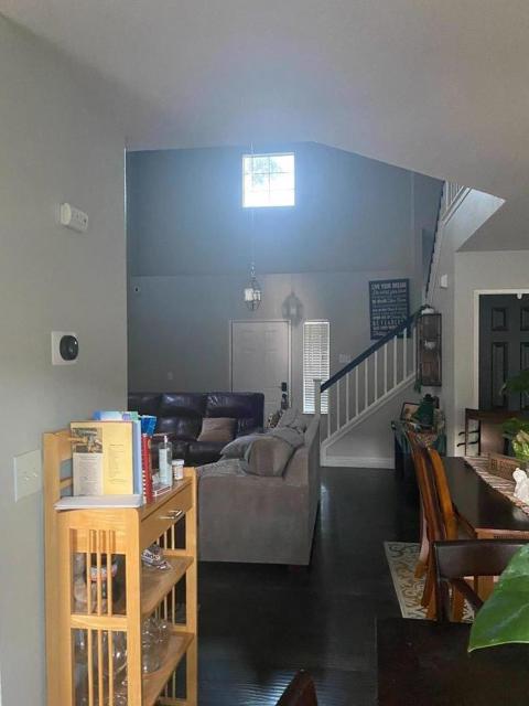 5391 Rockwood Circle, Stockton CA: https://media.crmls.org/mediaz/2565eae1-a7ad-4ef3-b7f0-de60c0d9e4da.jpg
