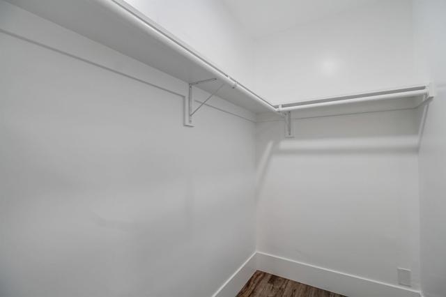 1864 Sunset Blvd, San Diego CA: https://media.crmls.org/mediaz/25673a53-e942-4f2e-8264-f465717962f9.jpg