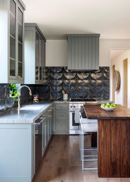120 24th Avenue, Santa Cruz CA: https://media.crmls.org/mediaz/2567b511-0a0c-48ae-8b13-a04c1eba51fd.jpg