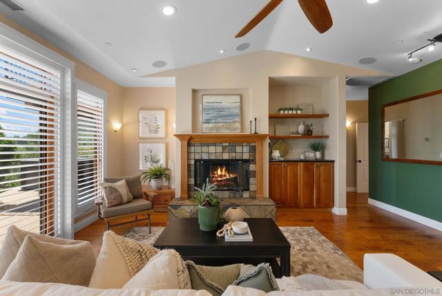 12443 Mirar De Valle, Valley Center CA: https://media.crmls.org/mediaz/25683b8d-a7ec-45e3-a80e-f1c5b6a21ba9.jpg