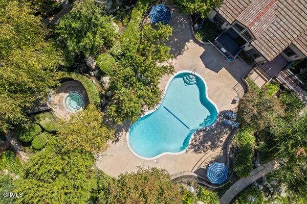 Detail Gallery Image 29 of 33 For 21931 Burbank Bld #5,  Los Angeles,  CA 91367 - 3 Beds | 2/1 Baths