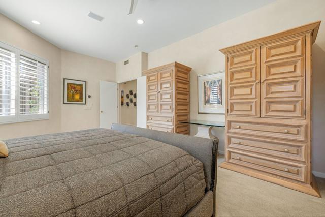 424 White Horse Trail, Palm Desert, CA 92211