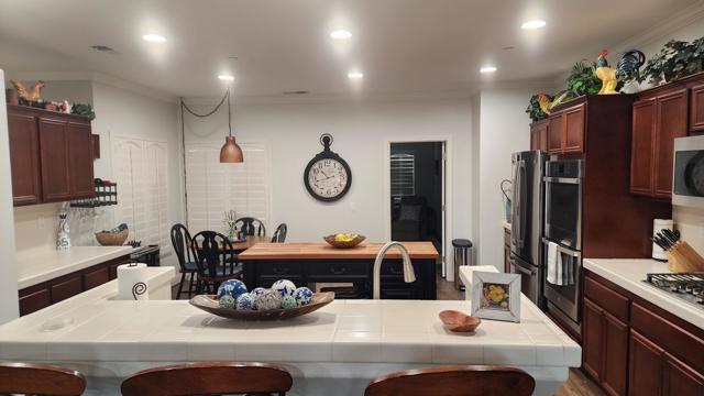 1002 Alta Cresta, Palm Springs CA: https://media.crmls.org/mediaz/2569bee3-43ab-4cb8-ae4d-63088f0835b5.jpg