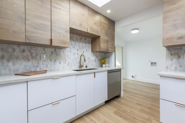 Detail Gallery Image 28 of 75 For 3840 Tomahawk Ln, San Diego,  CA 92117 - 5 Beds | 2 Baths