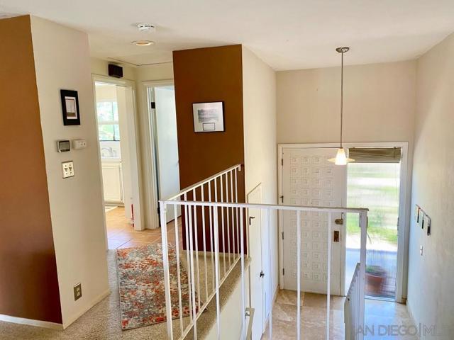 1905 Alga Rd, Carlsbad CA: https://media.crmls.org/mediaz/256a9357-4246-4b5f-bb4f-3377f4a0fa4a.jpg