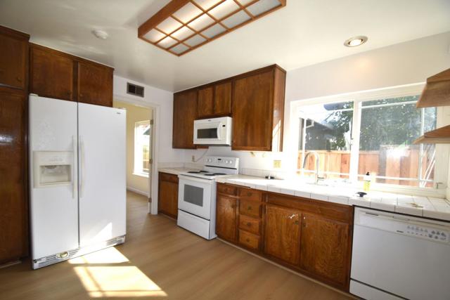 4407 Jonquil Drive, San Jose CA: https://media.crmls.org/mediaz/256b232b-bc74-4998-8484-ef2317886af9.jpg