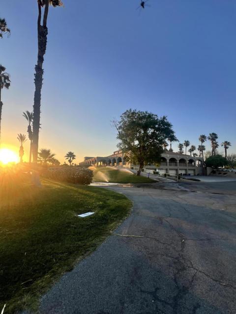 40513 Bay Hill Way, Palm Desert CA: https://media.crmls.org/mediaz/256c1e77-e13a-4946-9f6f-467f3253c0b9.jpg