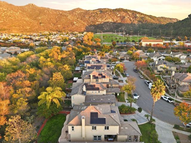 2923 Oro Blanco Cir, Escondido CA: https://media.crmls.org/mediaz/256c26e5-0699-4279-9951-ec241cc1bd5b.jpg