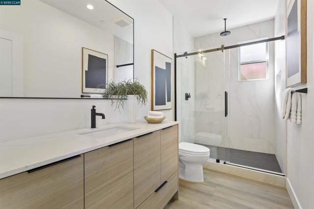 2559 Romley Ln, Alamo CA: https://media.crmls.org/mediaz/256d0696-29ba-4a7b-ada7-b3dd28e3d189.jpg
