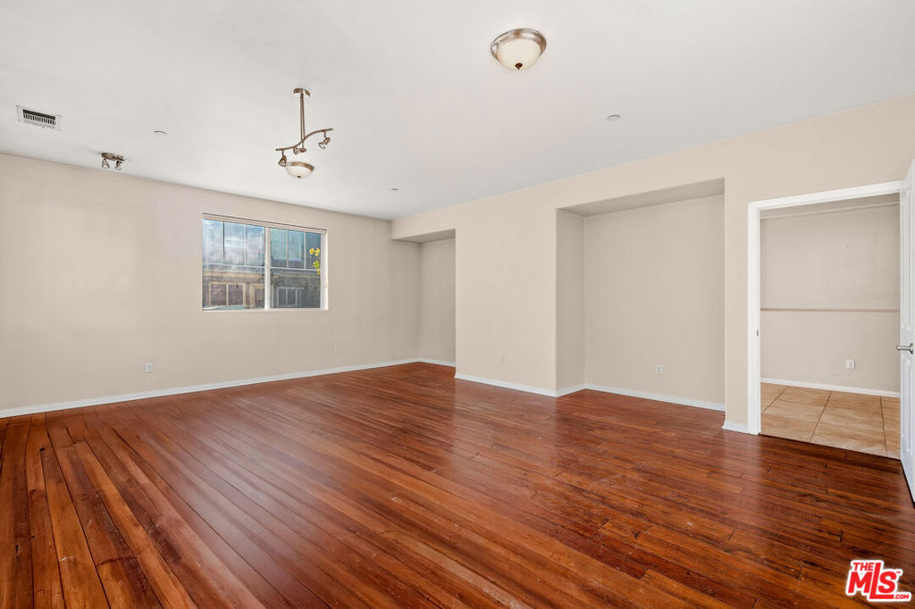 MLS #25619647 image #11