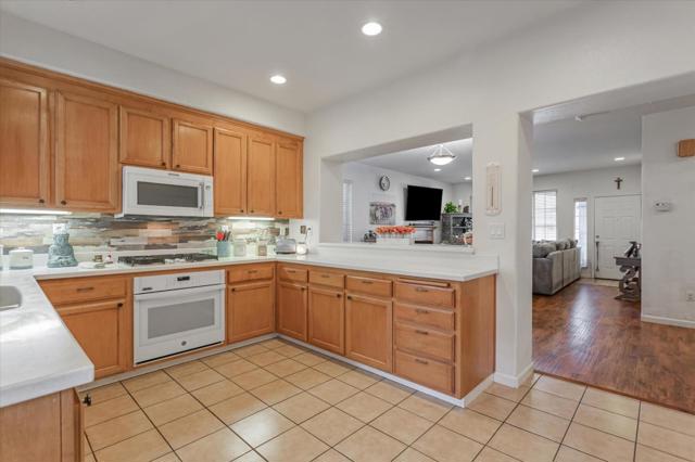 Image 14 of 51 For 1315 Cypress Court