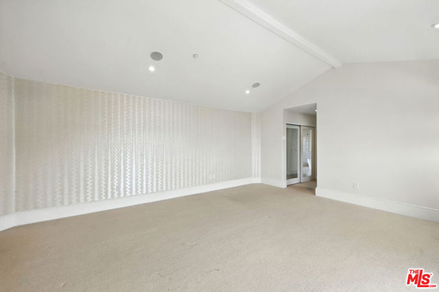 1675 Woods Drive, Los Angeles CA: https://media.crmls.org/mediaz/256dd13f-8501-4c6e-a312-d57766822d9d.jpg