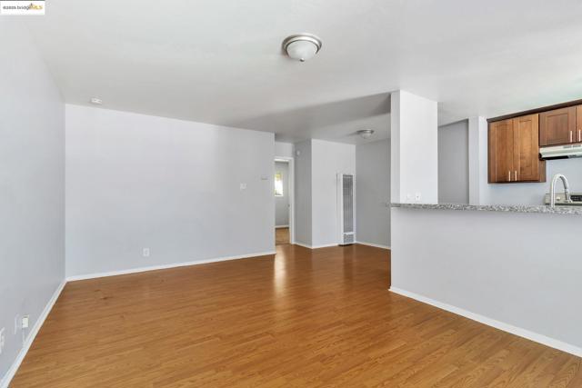 1626 Dwight Way, Berkeley CA: https://media.crmls.org/mediaz/256e0259-a738-4a21-b994-d5eef63e16d7.jpg