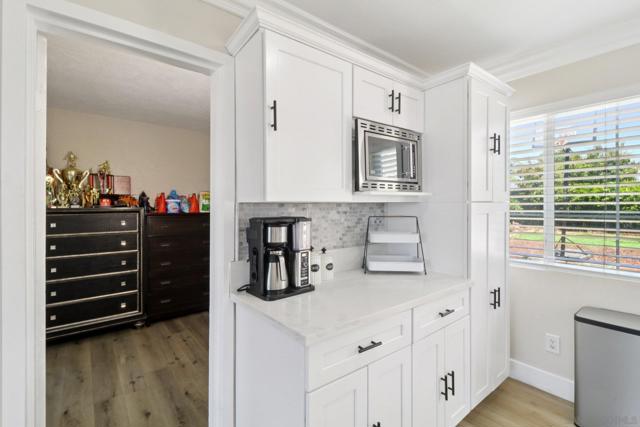 706 N Ash St, Escondido CA: https://media.crmls.org/mediaz/256eeb7a-9911-4e0a-b131-f5725dcbefa0.jpg
