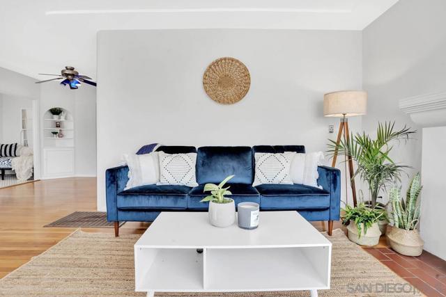 4467 Long Branch Ave, San Diego CA: https://media.crmls.org/mediaz/256ef598-1646-42f6-ada4-2b75bdc3bea6.jpg