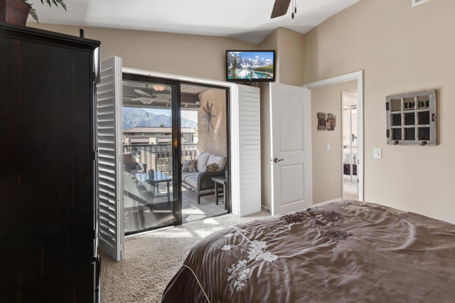 31200 Landau Boulevard, Cathedral City CA: https://media.crmls.org/mediaz/256f36cb-b208-4a6a-bd04-d1b00c6f6740.jpg