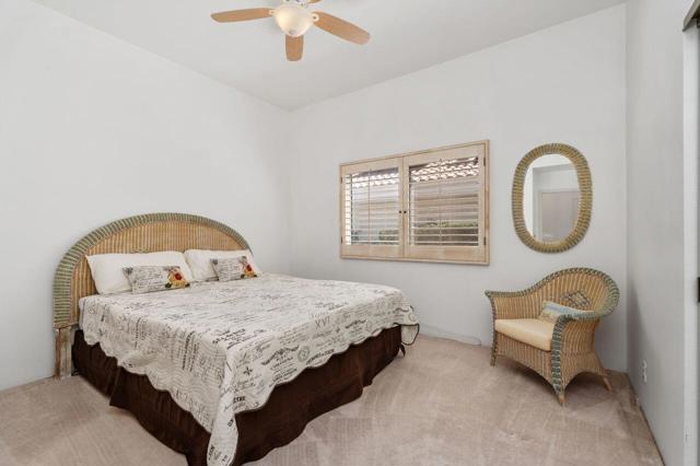 36 Colonial Drive, Rancho Mirage CA: https://media.crmls.org/mediaz/256f85a5-8775-4a4a-878e-d1242b7039ef.jpg