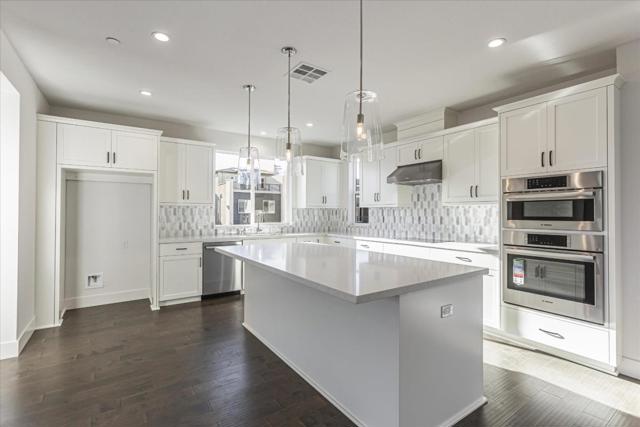 7021 Sunglow Terrace, San Ramon CA: https://media.crmls.org/mediaz/25706108-4d3f-4f61-9cc6-8d1064ae6923.jpg