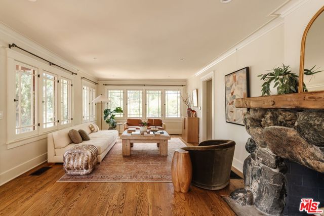 10610 Pinyon Avenue photo 3