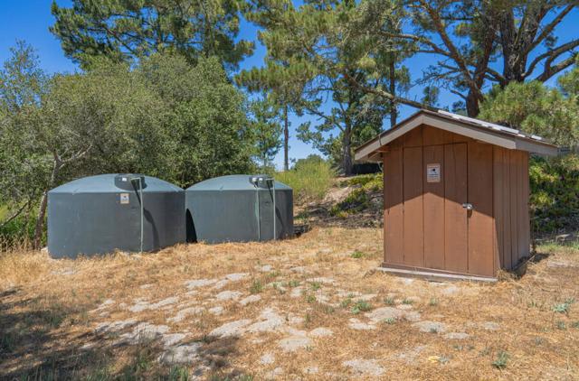 12167 Saddle Road, Carmel Valley CA: https://media.crmls.org/mediaz/2570dd91-687c-42c7-9d6d-4b827163b260.jpg