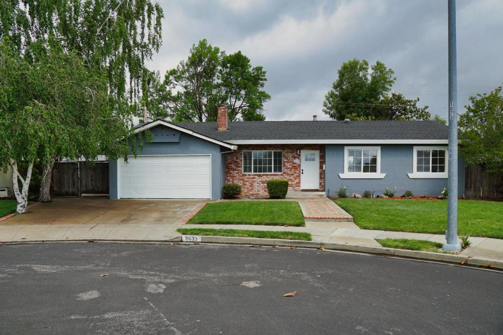 8633 Briarwood Lane