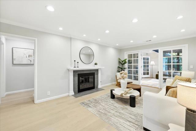 162 Del Monte Avenue, Los Altos CA: https://media.crmls.org/mediaz/25720b38-40dc-4f60-95e6-c41412c42e13.jpg