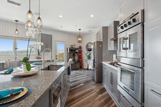 9420 Crest Drive, Spring Valley CA: https://media.crmls.org/mediaz/25723574-5355-44ce-b53f-6999ba809869.jpg