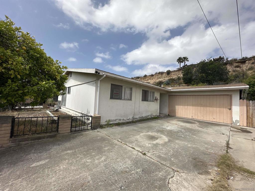 5110 Streamview Drive - photo 2