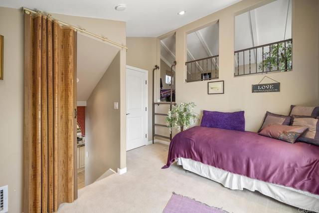 Image 23 of 55 For 1744 Tattenham Road