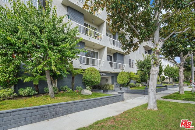 Image 2 for 10465 Eastborne Ave #202, Los Angeles, CA 90024