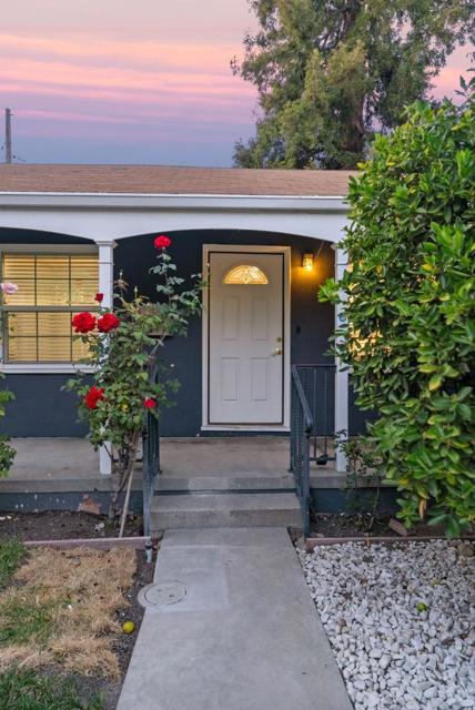 2289 Newhall Street, Santa Clara CA: https://media.crmls.org/mediaz/2576320a-8bf4-44d5-b6f1-ca4128a053a8.jpg