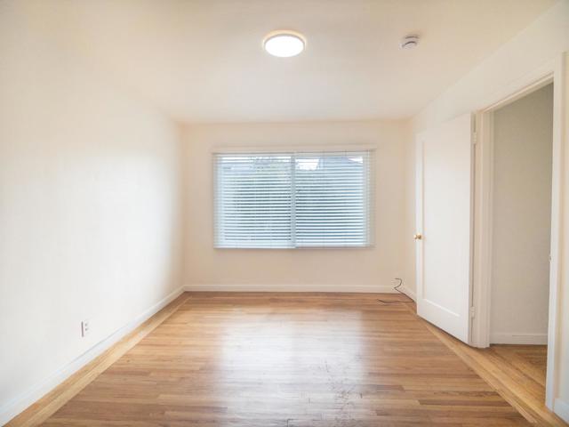 404 Spruce Avenue, South San Francisco CA: https://media.crmls.org/mediaz/2576c1de-bbda-48ce-ba76-4bd9e7b1158c.jpg