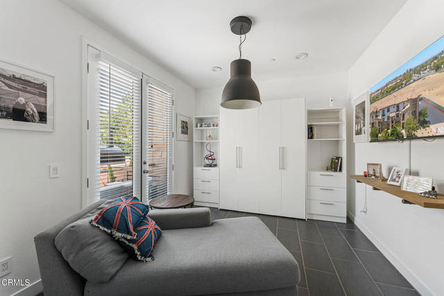 167 Westpark Court, Camarillo CA: https://media.crmls.org/mediaz/25778736-d023-47e7-9ba5-208ae337ddd1.jpg